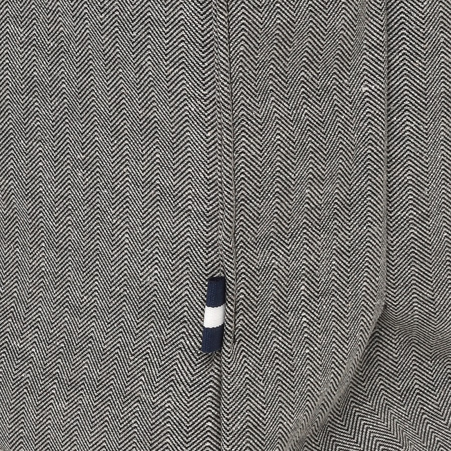 Consigliere with Black Strap